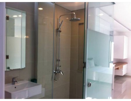 Luxury and western style one bedroom studio, good location